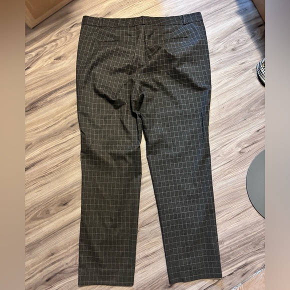 Banana Republic Window Pane Print Grey Suit - Picture 10 of 11